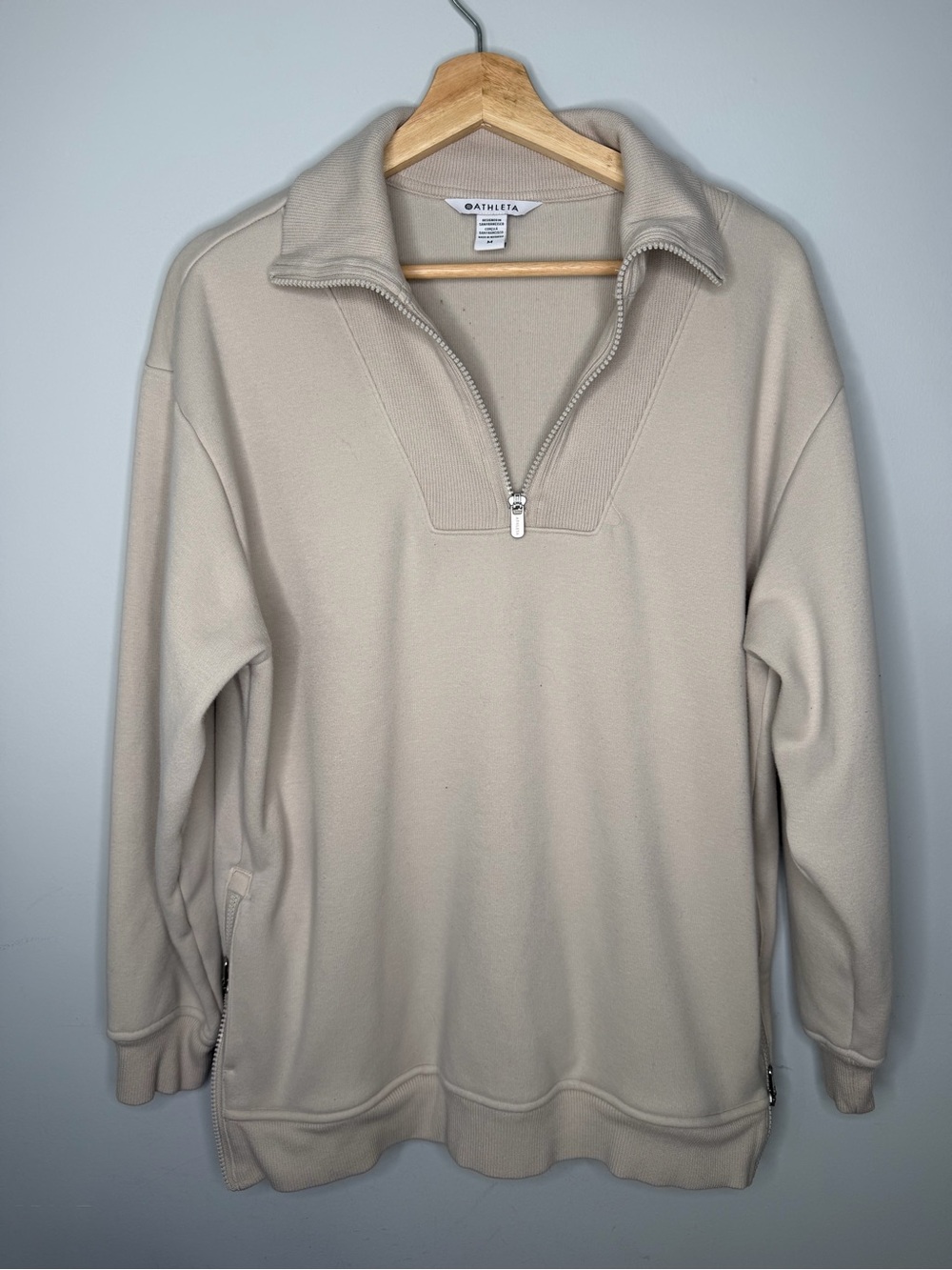 Athleta Coaster Luxe Quarter Zip Sweatshirt Oatmeal Beige Side Zips (Medium)